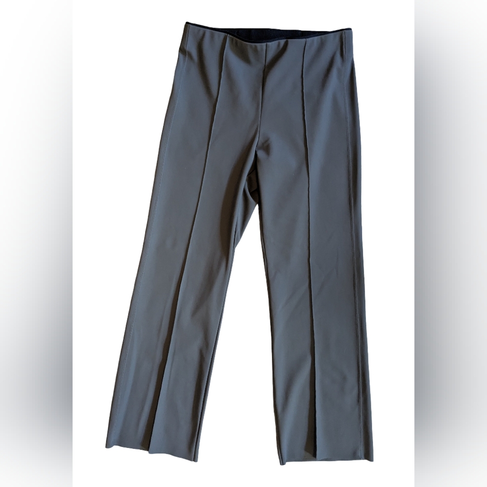 Athleta Mercurial Crop Flare Pull on Gray Pleated Stretch Pants Small